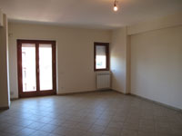 ingrandisci